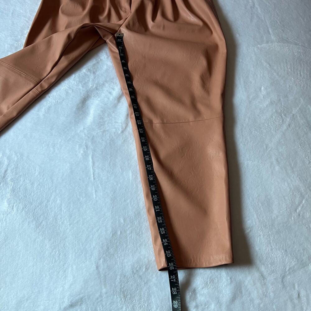 Blank NYC Chelsea High Rise Faux Leather Pleated Tapered Ankle Pants Size 32 - Picture 14 of 15